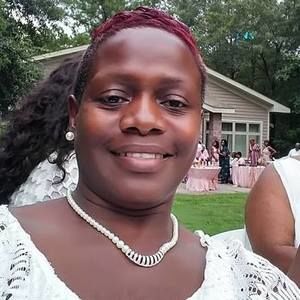 Meet your Posher, Alvenia